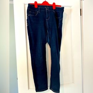 Stretchy skinny blue jeans